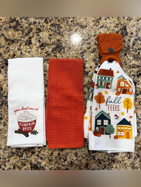 Other - New Without Tags Autumn Kitchen Towel Set - Pumpkin Spice & Fall Feels